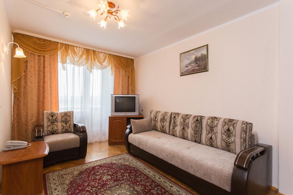 Agat Hotel Minsk Esterno foto