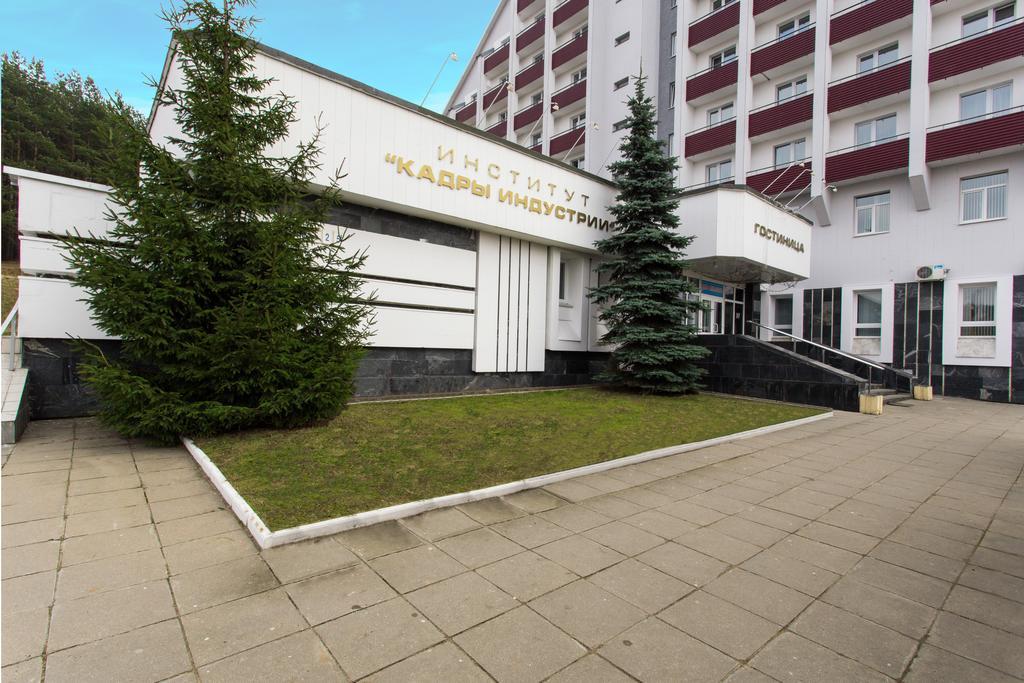 Agat Hotel Minsk Esterno foto