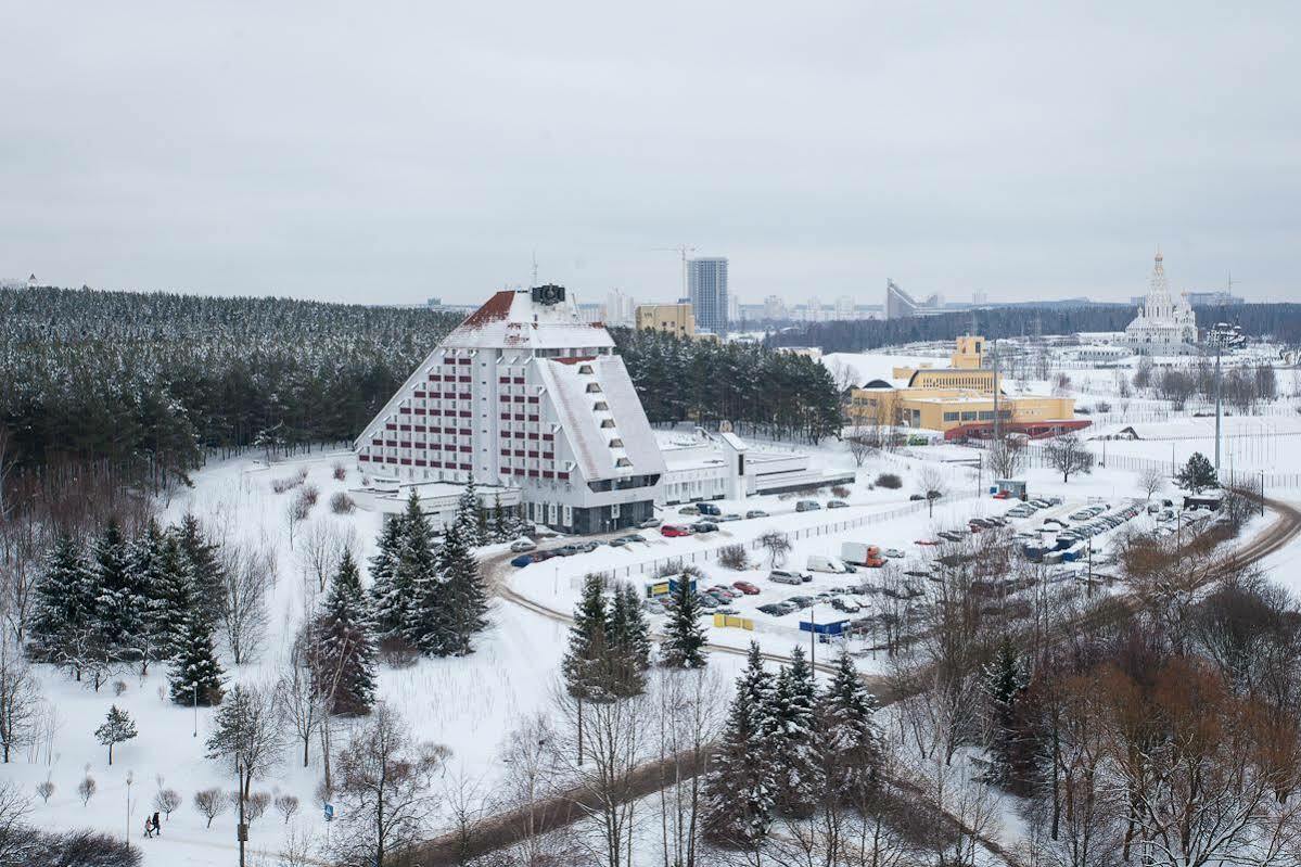 Agat Hotel Minsk Esterno foto